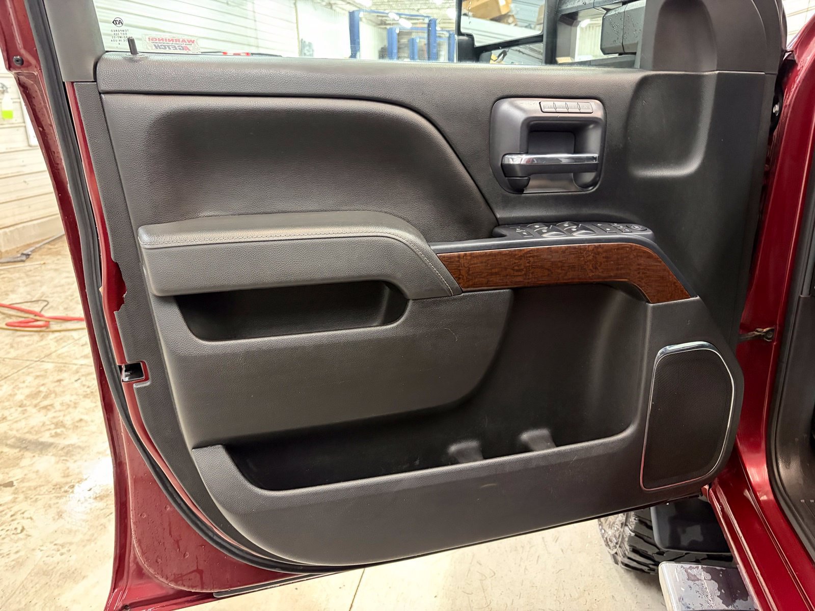 Used 2015 GMC Sierra 2500 SLT AWD/4WD image 7