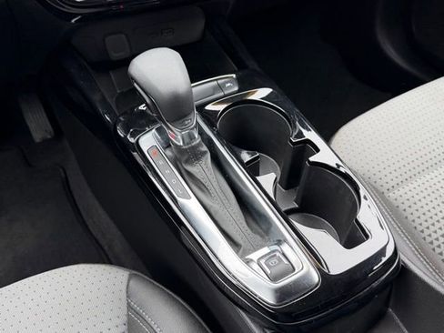 Used 2024 Chevrolet Trax LT image 33