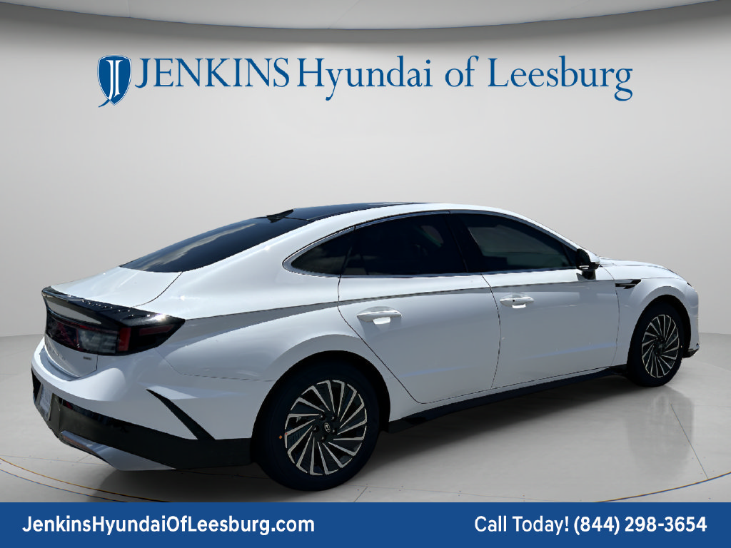 New 2026 Hyundai Sonata Blue FWD image 5