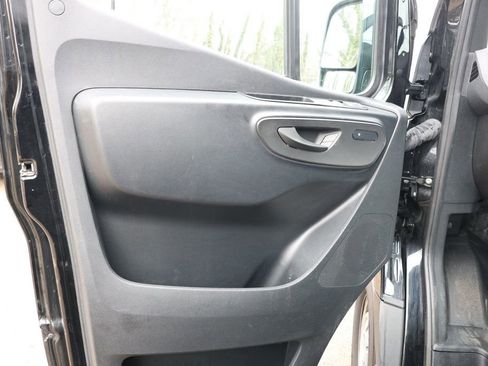 Used 2024 Mercedes-Benz Sprinter 2500 w/ Acoustic Package image 10