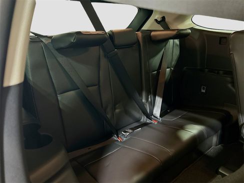 New 2026 Toyota Highlander Limited image 27