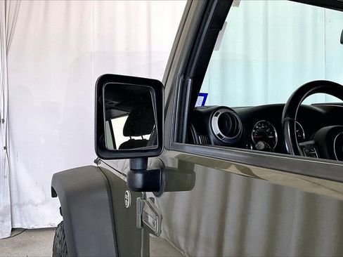 Used 2016 Jeep Wrangler Unlimited Sport image 10