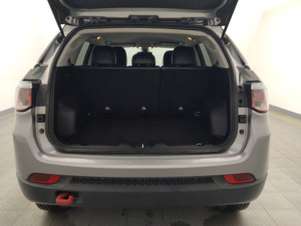 Used 2020 Jeep Compass Trailhawk AWD/4WD image 29
