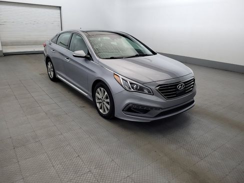 Used 2016 Hyundai Sonata Limited w/ Option Group 05 FWD image 13