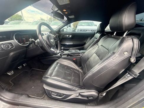 Used 2018 Ford Mustang GT Premium w/ GT Performance Package RWD image 7