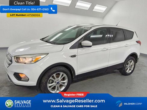 Used 2019 Ford Escape SE image 1