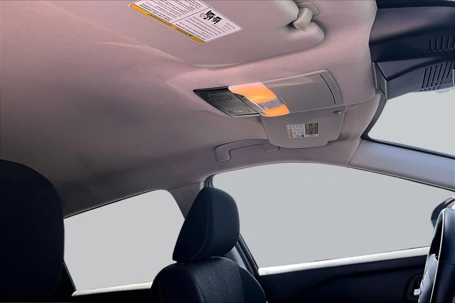 Used 2025 Nissan Rogue SV FWD image 14