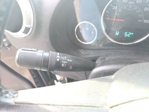 Used 2015 Jeep Wrangler Unlimited Rubicon image 34