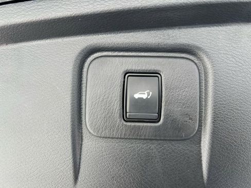 Used 2023 Nissan Murano SL image 22