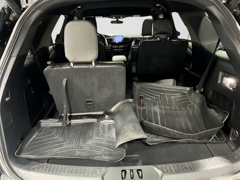 Used 2022 Ford Explorer ST AWD/4WD image 11