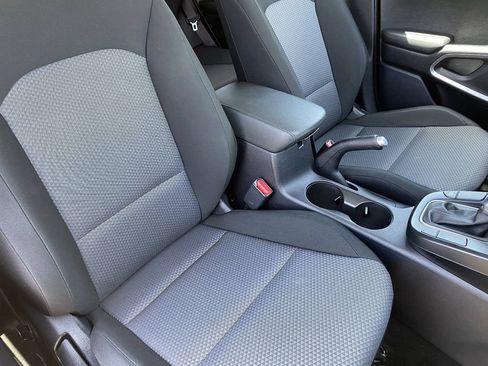 Used 2025 Kia Soul LX FWD image 15