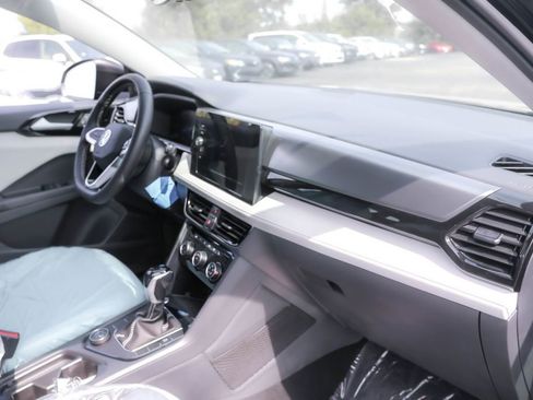 Used 2025 Volkswagen Taos S image 33