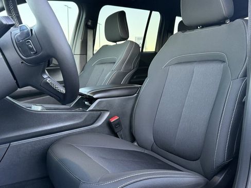 New 2025 Jeep Grand Cherokee Laredo X w/ Luxury Tech Group I image 2