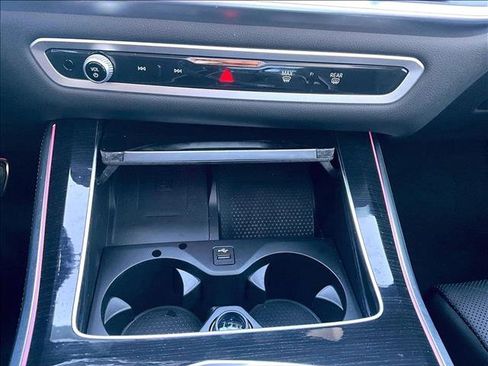 Used 2026 BMW X5 sDrive40i w/ M Sport Package image 24