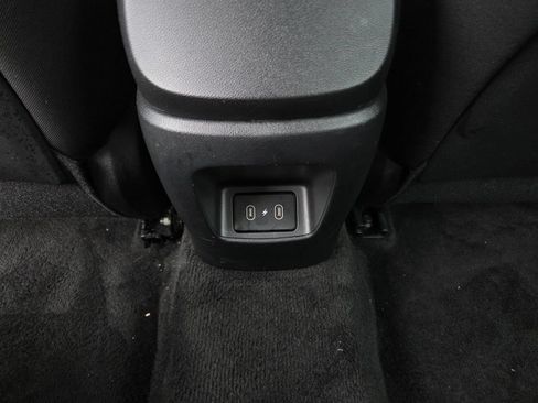 Used 2025 Hyundai Elantra SE FWD image 18