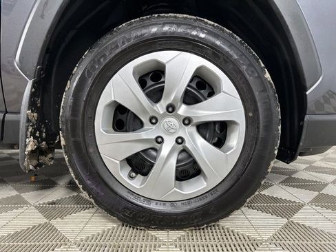 Used 2023 Toyota RAV4 LE image 9