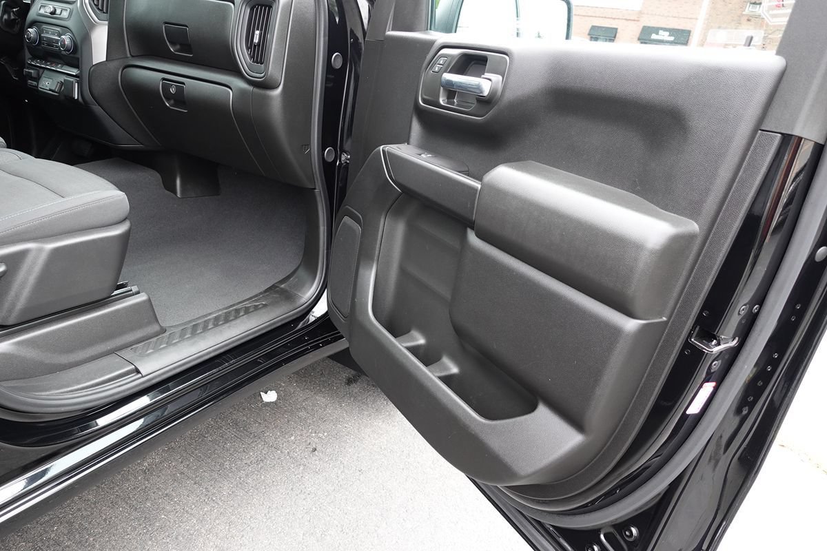 Used 2024 Chevrolet Silverado 1500 Custom AWD/4WD image 32