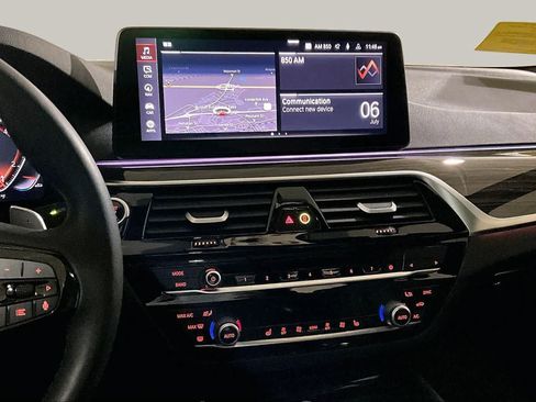 Used 2021 BMW 530i xDrive w/ Convenience Package AWD/4WD image 6