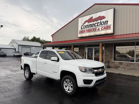 Used 2020 Chevrolet Colorado LT w/ Safety Package RWD image 2