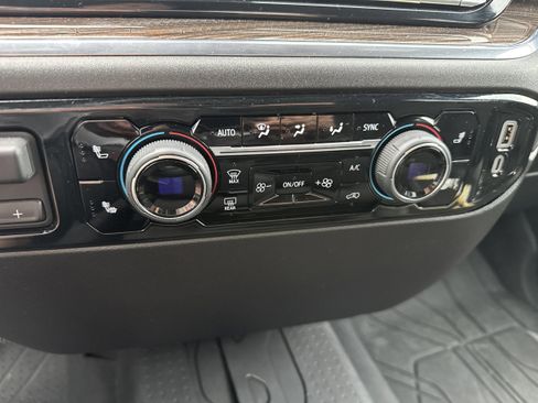 Used 2024 Chevrolet Silverado 1500 RST image 23