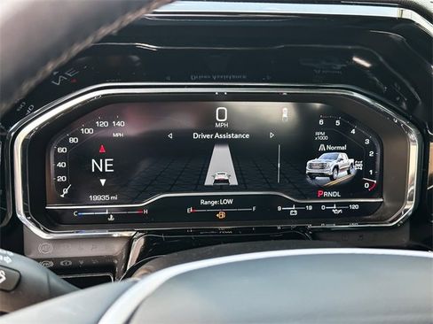 Used 2025 GMC Sierra 1500 SLT image 19