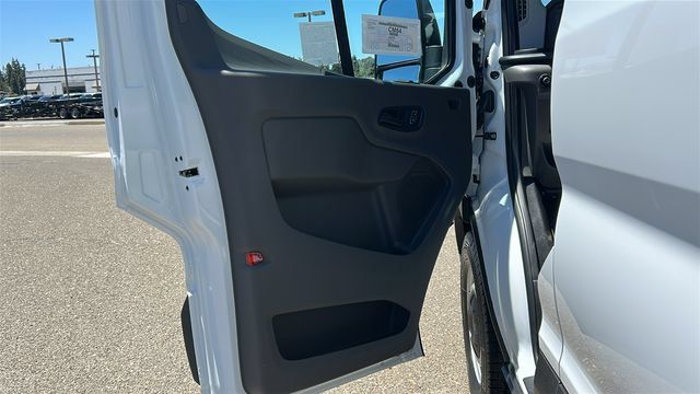 New 2026 Ford Transit 250 148 Medium Roof w/ Load Area Protection Package RWD image 15