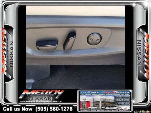 Used 2023 Nissan Pathfinder SL image 7