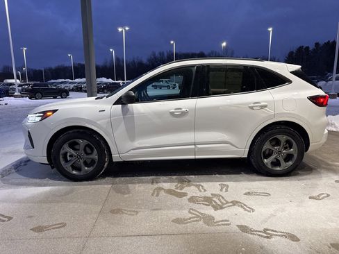 Certified 2023 Ford Escape ST-Line w/ Tech Pack #1 image 4