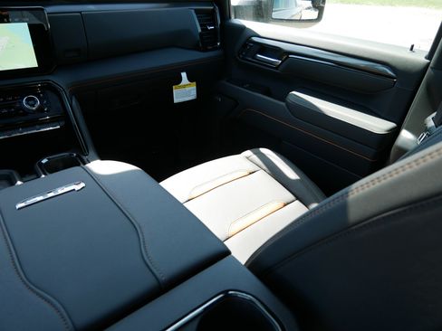 New 2026 GMC Sierra 3500 AT4 w/ AT4 Premium Plus Package AWD/4WD image 15