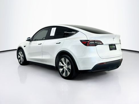 Used 2021 Tesla Model Y Long Range AWD/4WD image 5