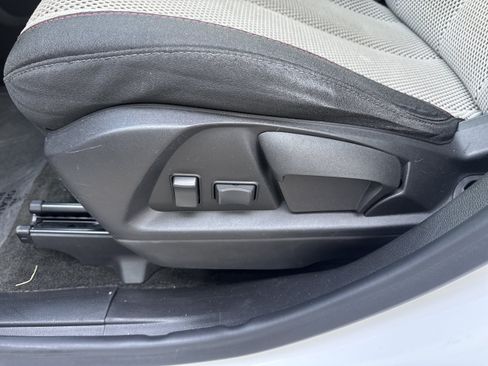 Used 2017 Chevrolet Equinox LS AWD/4WD image 6