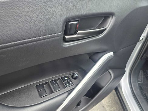 Used 2025 Toyota Corolla Cross AWD Hybrid image 19