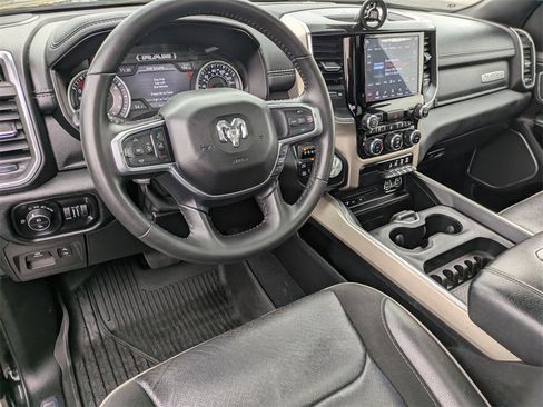 Used 2019 RAM 1500 Laramie image 10