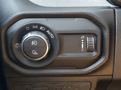 New 2025 Jeep Gladiator Sport image 34