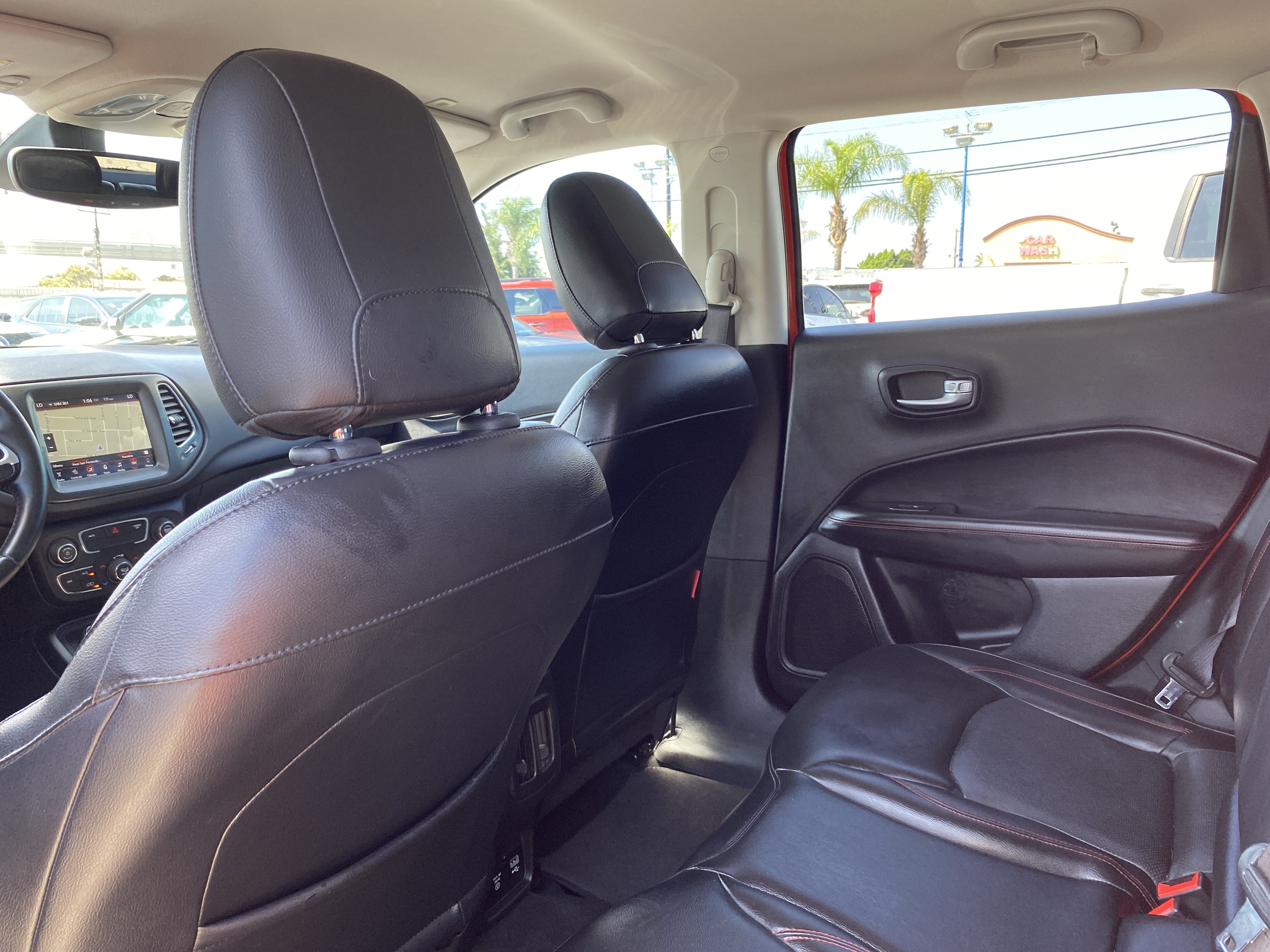 Used 2017 Jeep Compass Trailhawk w/ Leather Interior Group AWD/4WD image 22