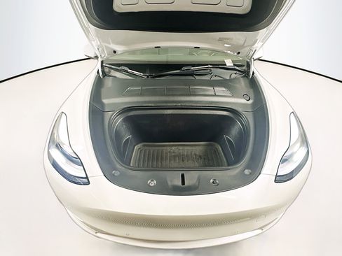Used 2022 Tesla Model Y Performance AWD/4WD image 31