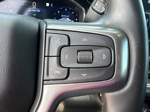 Used 2023 Chevrolet Silverado 1500 LT AWD/4WD image 21