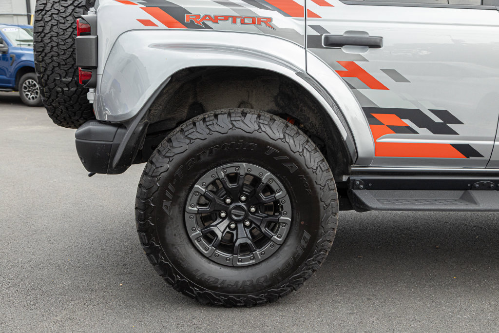 Used 2024 Ford Bronco Raptor AWD/4WD image 12