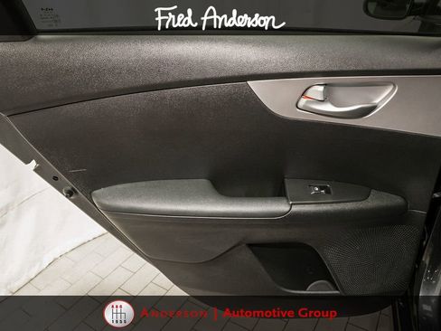 Used 2024 Kia Forte LXS FWD image 8