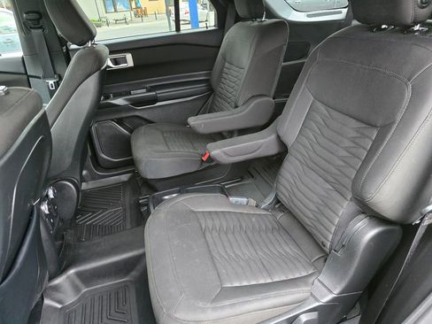 Used 2020 Ford Explorer XLT AWD/4WD image 21