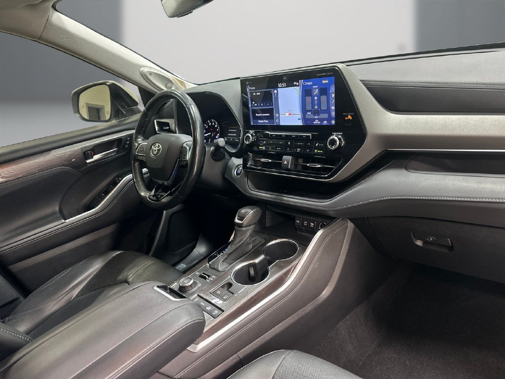 Used 2021 Toyota Highlander Limited AWD/4WD image 16