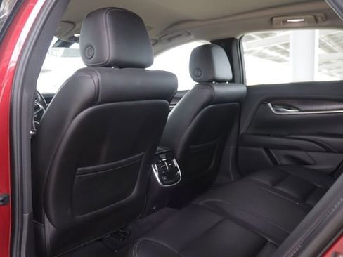 Used 2019 Cadillac XTS Luxury image 28