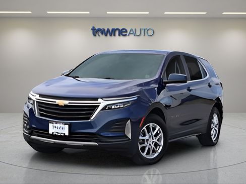 Used 2022 Chevrolet Equinox LT FWD image 2
