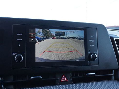 Used 2023 Kia Sportage LX image 40