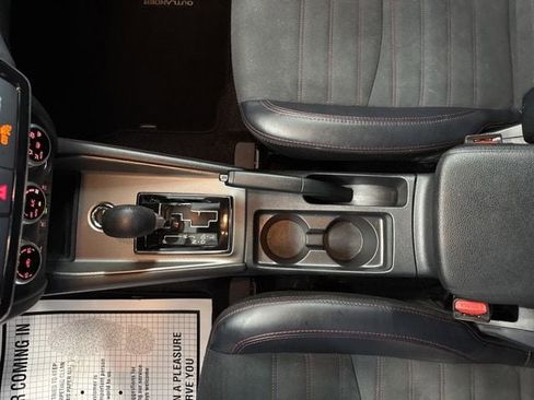 Used 2024 Mitsubishi Outlander Sport SE image 28