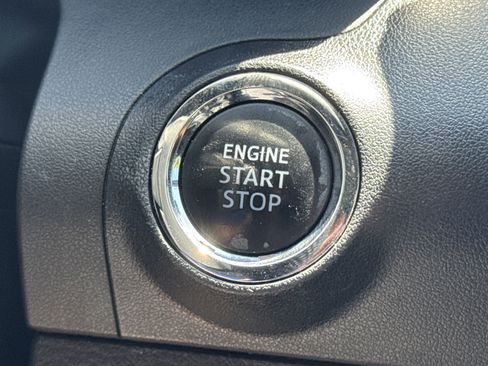 Used 2019 Toyota Avalon Touring FWD image 18