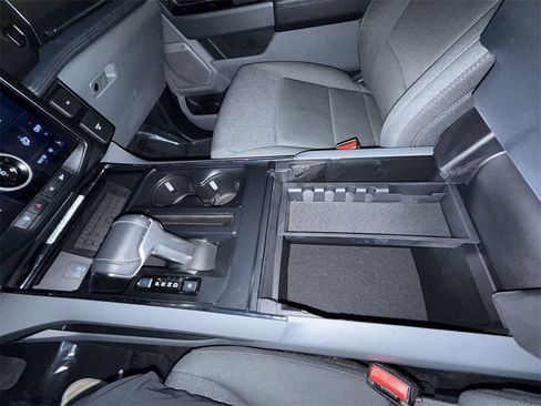 Used 2024 Ford F150 Lightning Flash image 23