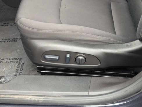 Used 2022 Chevrolet Malibu LT FWD image 27