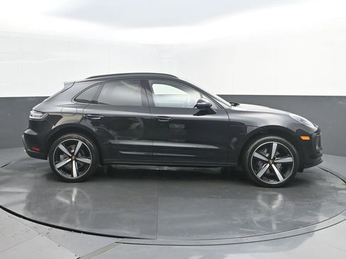 New 2026 Porsche Macan AWD/4WD image 8
