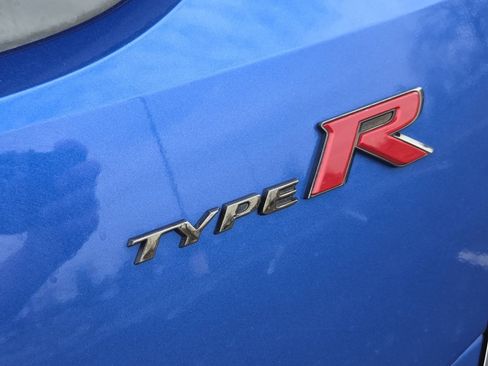 Used 2018 Honda Civic Type R image 12